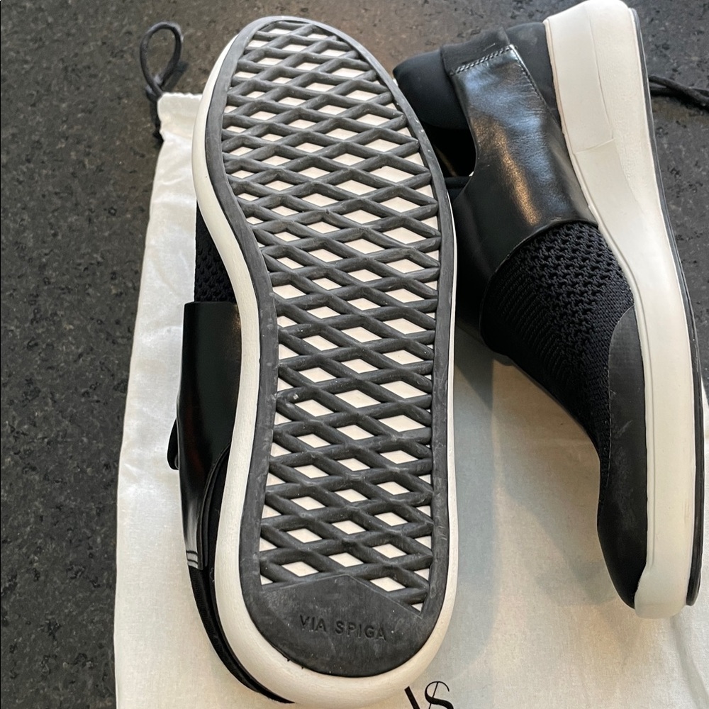 Brand New Via Spiga Black Leather and Knit Sneakers, 8.5 - Picture 10 of 10